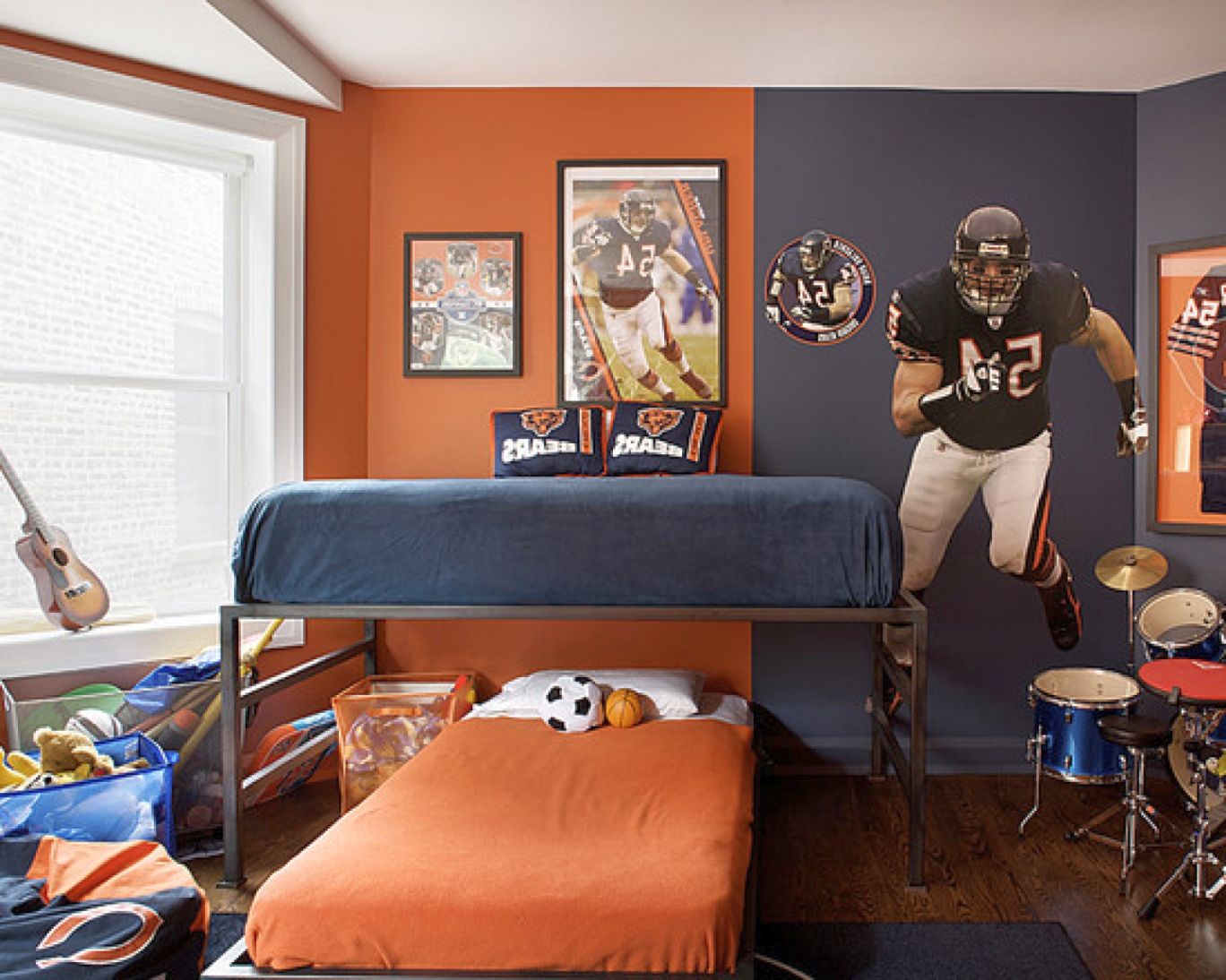 12 Superb Room Decor Ideas for Teenage Boys