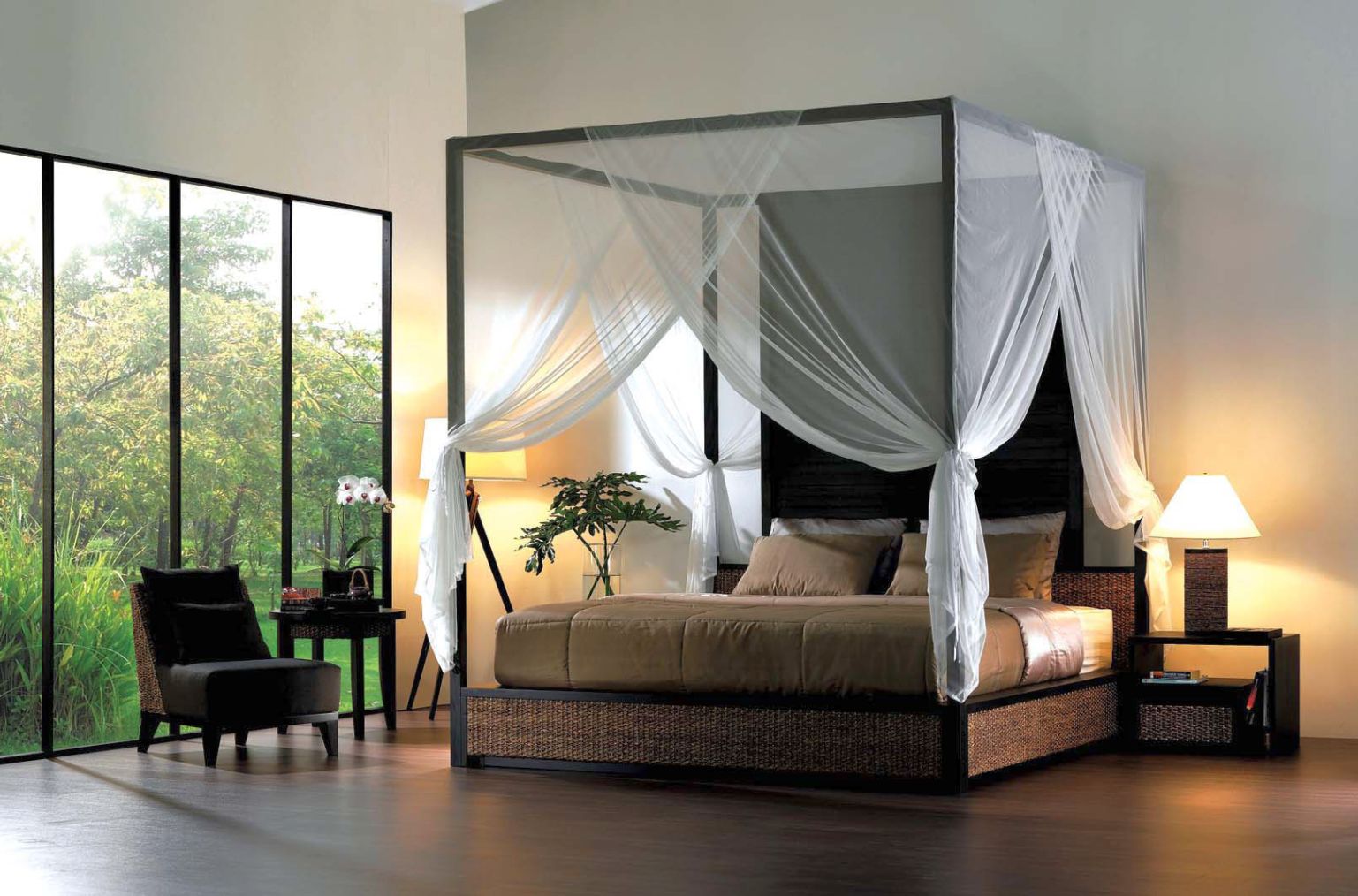 Stunning View of Various Exotic Canopy Bed Designs