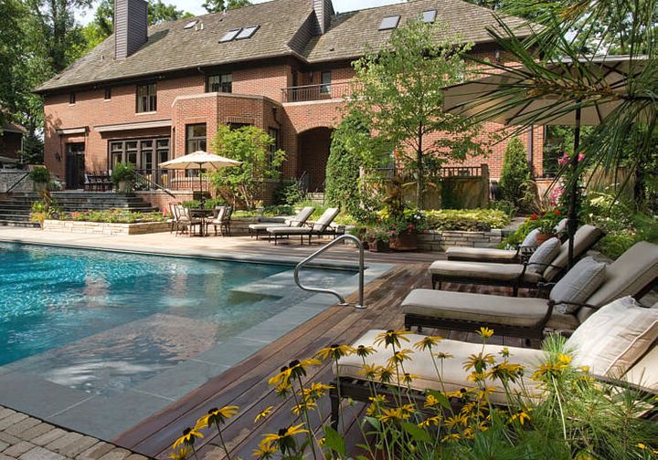 17 Refreshing Ideas of Small Backyard Pool Design