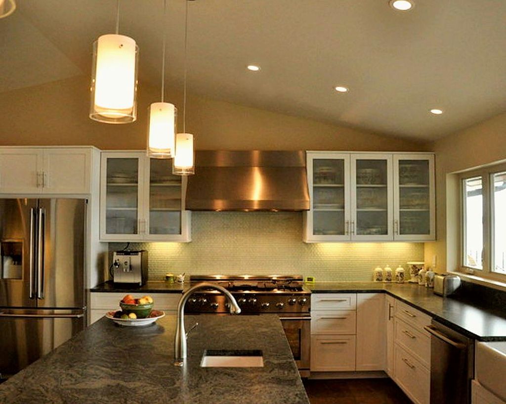 20 Amazing Mini Pendant Lights Over Kitchen Island