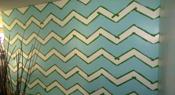 Easy jagged wave pattern DIY Indoor Wall Painter