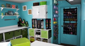 hang out room ideas with craft equipments