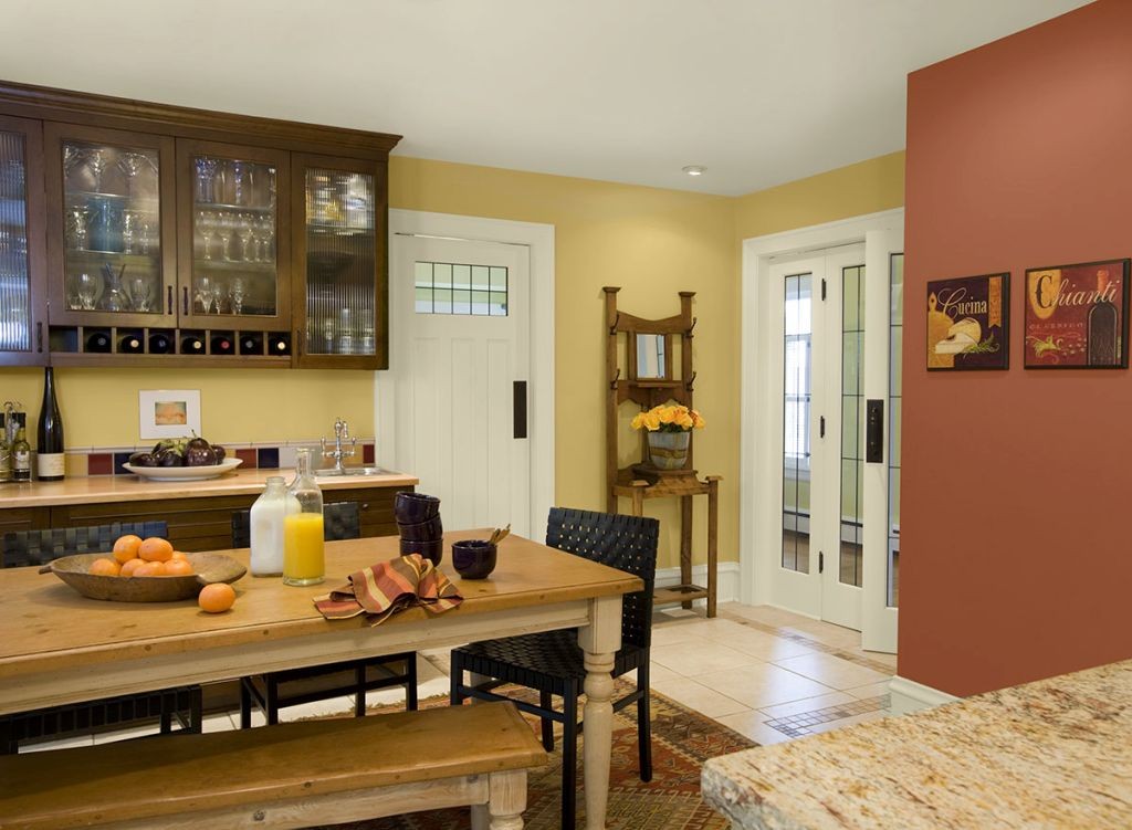 popular paint colors for kitchen in light yellow