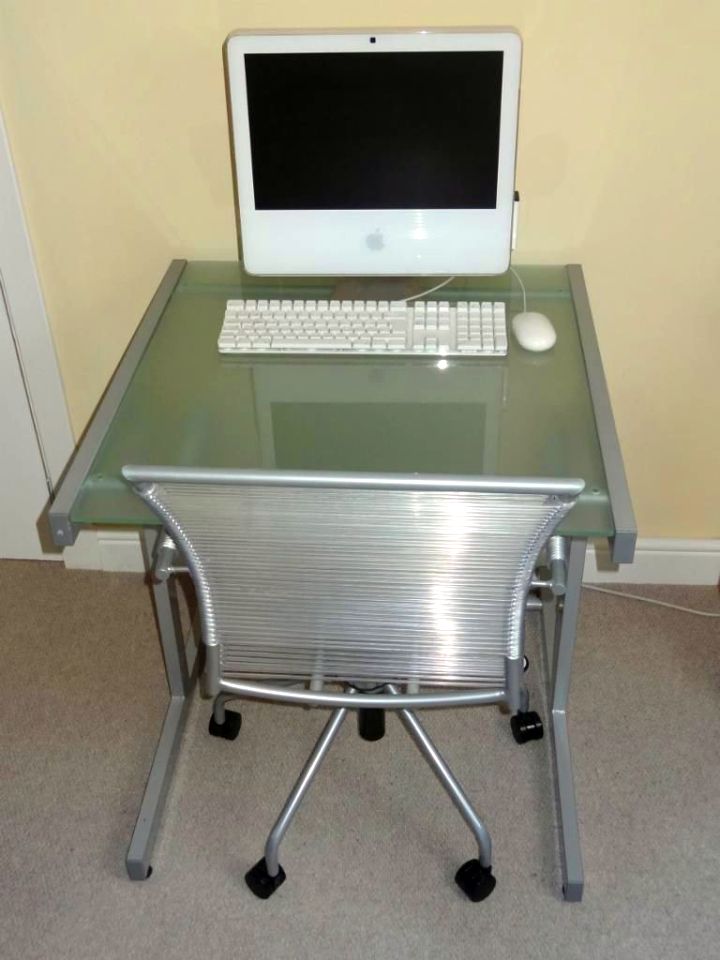 stel and Acrylic Computer Desk