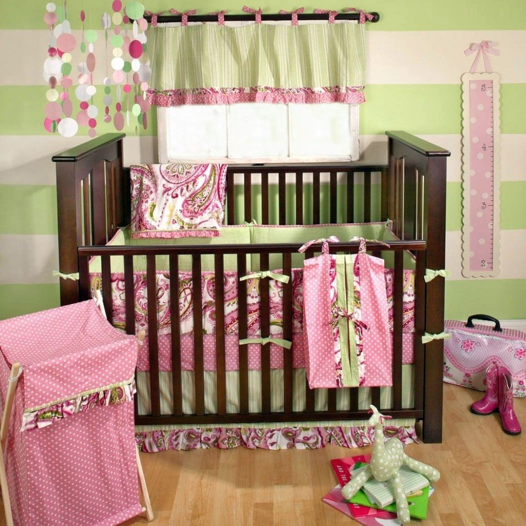 two toned green and pink baby room ideas