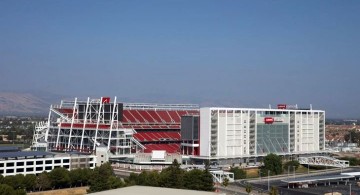 49ers Museum side view