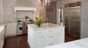 Colonial Kitchen Remodelling by Jeanie Petrick