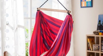 bedroom swings in red