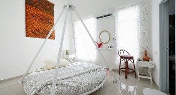 bedroom swings with round bed