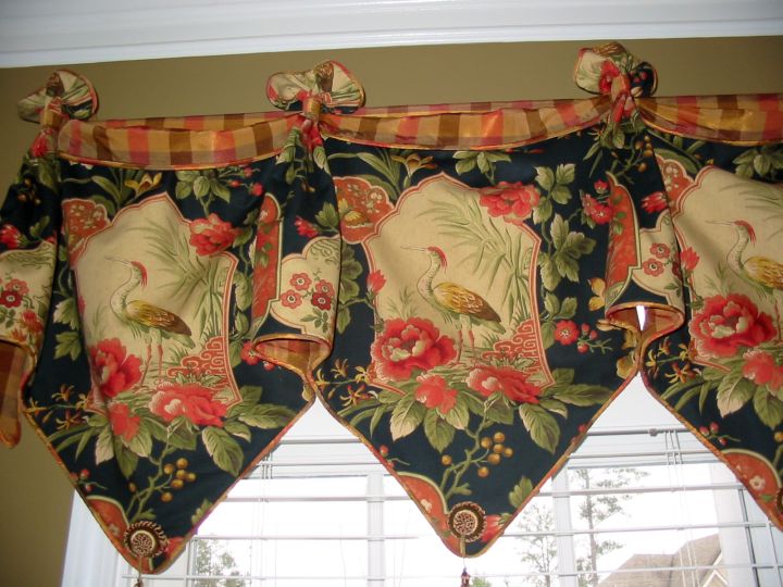 box and tie types of valances