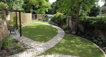 clean and minimalist Japanese landscape design