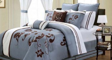 featured image of brown and blue bedroom with lovely floral bedding pattern and brown wooden floor