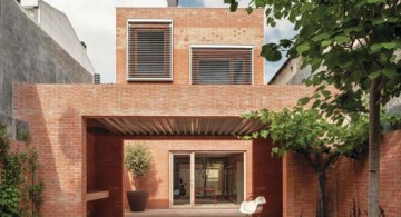 featured image of the front porch of modern old spanish house by H Arquitectes