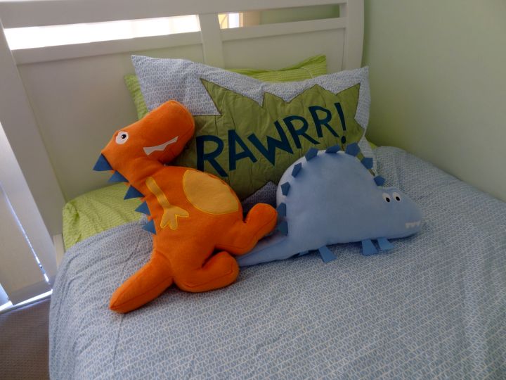 minimalist Dinosaur themed bedroom