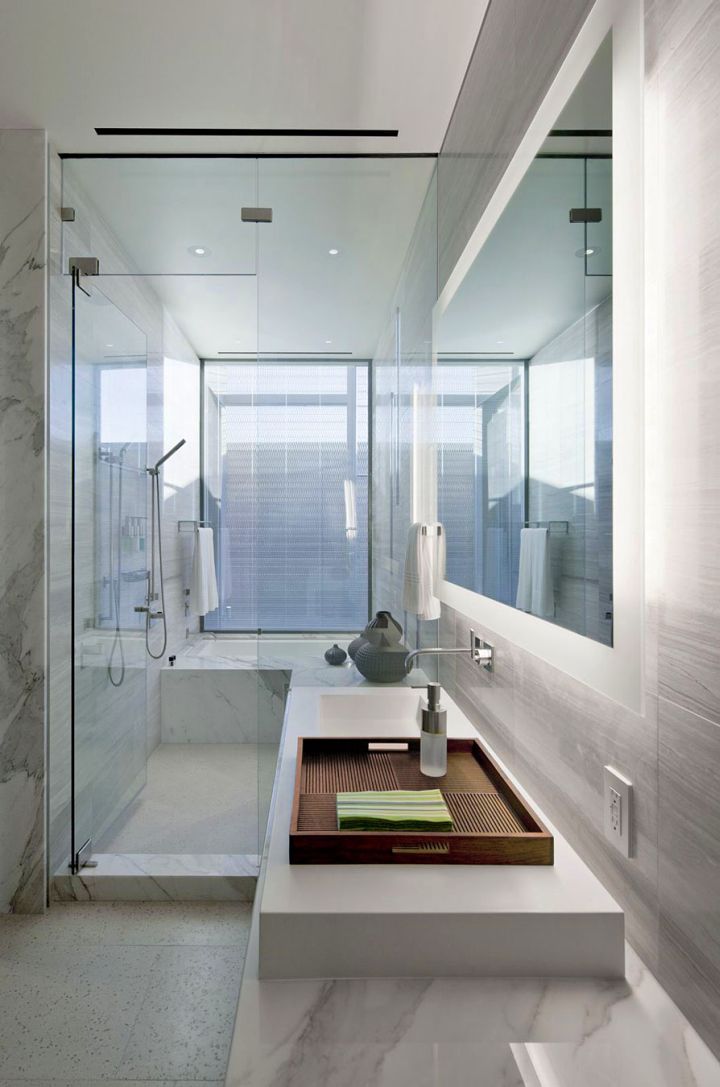 17 Streamlined Modern Glass Shower Designs