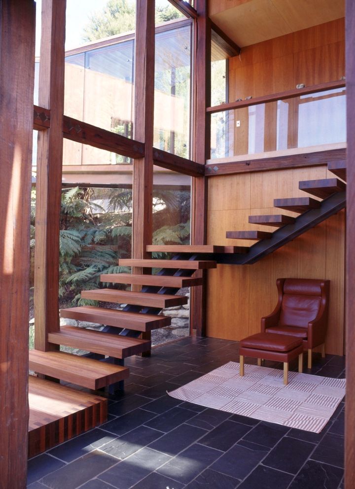 modern floating wood staircase