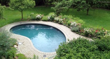 small and hiden kidney shape pool