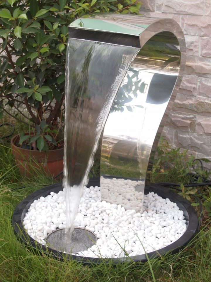 unique snakehead like modern water features