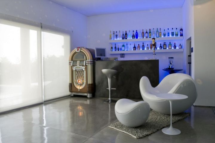 modern home bar design with jukebox