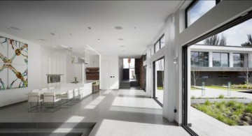 regent road house dining area