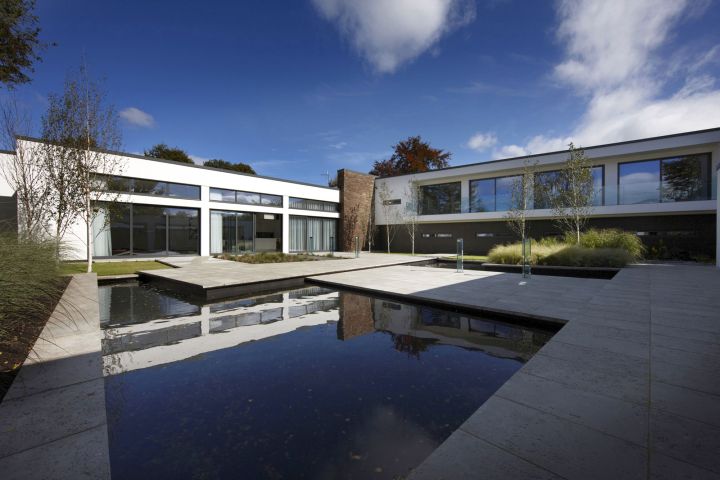 regent road house indoor pool