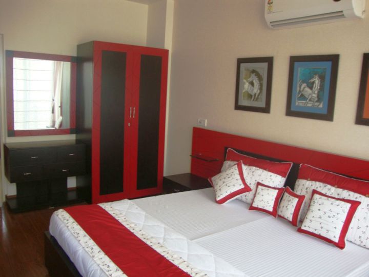 black white red bedroom ideas
