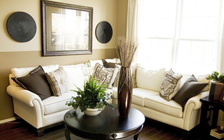 small living room ideas in cream and coffee