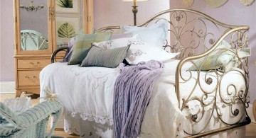 vintage bedroom decoration ideas with day bed
