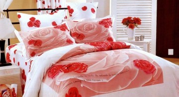 simple flowery bed covers for most romantic bedrooms